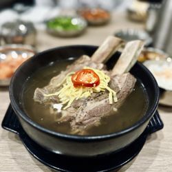 Soo Ja Seolleongtang - Galbi Tang