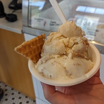 Jeni's Splendid Ice Creams - Ice Cream & Frozen Yogurt Near Me - Alexandria, Virginia Jeni's Splendid Ice Creams - Ice Cream & Frozen Yogurt Near Me - Alexandria, Virginia