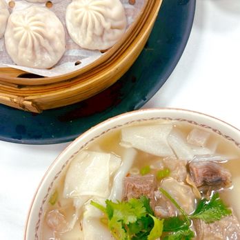 Shanghai Noodle House - Steamed Pork Soup Buns 8 Beef and Beef Tendon Noodle Soup - Shanghainese Near Me - Edison, New Jersey Shanghai Noodle House - Steamed Pork Soup Buns 8 Beef and Beef Tendon Noodle Soup - Shanghainese Near Me - Edison, New Jersey
