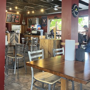 Moe's Original Bar B Que - Restaurant interior - Barbeque Near Me - Charlottesville, Virginia