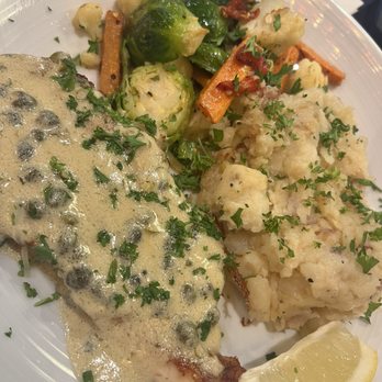 Amici Pizzeria & Bar - Chicken piccata 71226 - Pizza Near Me - Reno, Nevada Amici Pizzeria & Bar - Chicken piccata 71226 - Pizza Near Me - Reno, Nevada