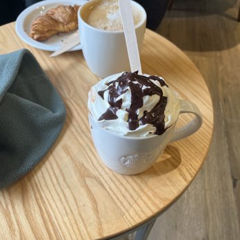 Caffe Nero - Coffee at the place that shall not be named (starb*ck). In Aberdeen. - Coffee & Tea Near Me - Glasgow, GLG