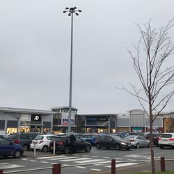 Deepdale Shopping Park