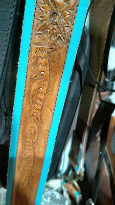 Cowhide Outlet by null