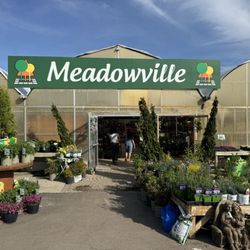 Meadowville Garden Centre - Entrance
