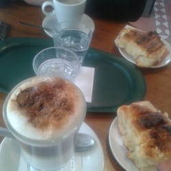 Aurora Café