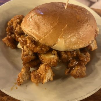 Boss Cider - Nashville Hot Chicken Sandwich - Cideries Near Me - Leslie, Michigan