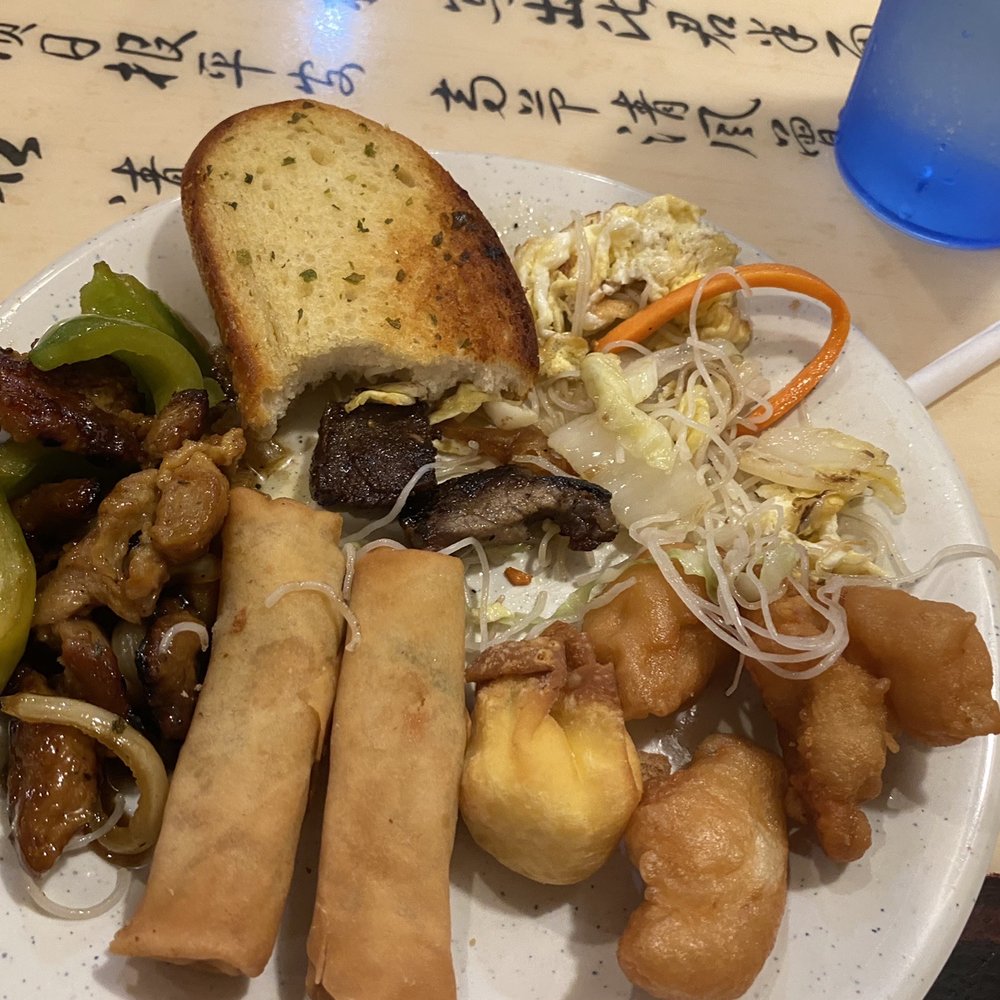 a plate of chinese food a plate of chinese food