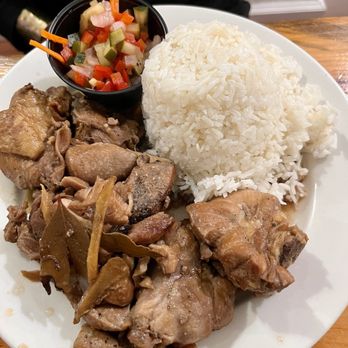Hapag Bistro - Chicken adobo - Filipino Near Me - Highland, New York Hapag Bistro - Chicken adobo - Filipino Near Me - Highland, New York