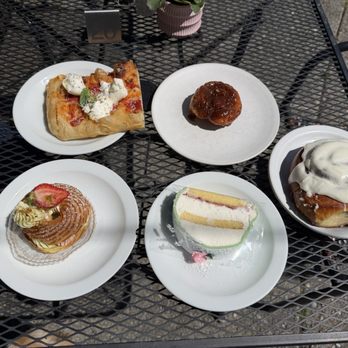 Creekside Bakery - Bakeries Near Me - Novato, California