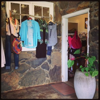 Oskar's Boutique - Women's Clothing Near Me - Kilauea, Hawaii