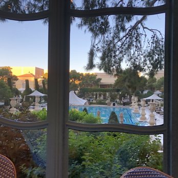 Sadelle's - View overlooking Bellagio's pool from the dining room. - Breakfast & Brunch Near Me - Las Vegas, Nevada Sadelle's - View overlooking Bellagio's pool from the dining room. - Breakfast & Brunch Near Me - Las Vegas, Nevada