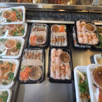 Saigon Deli - Rice paper rolls (banh cuon) and mini shrimp pan cakes (banh beo) - Vietnamese Near Me - Seattle, Washington