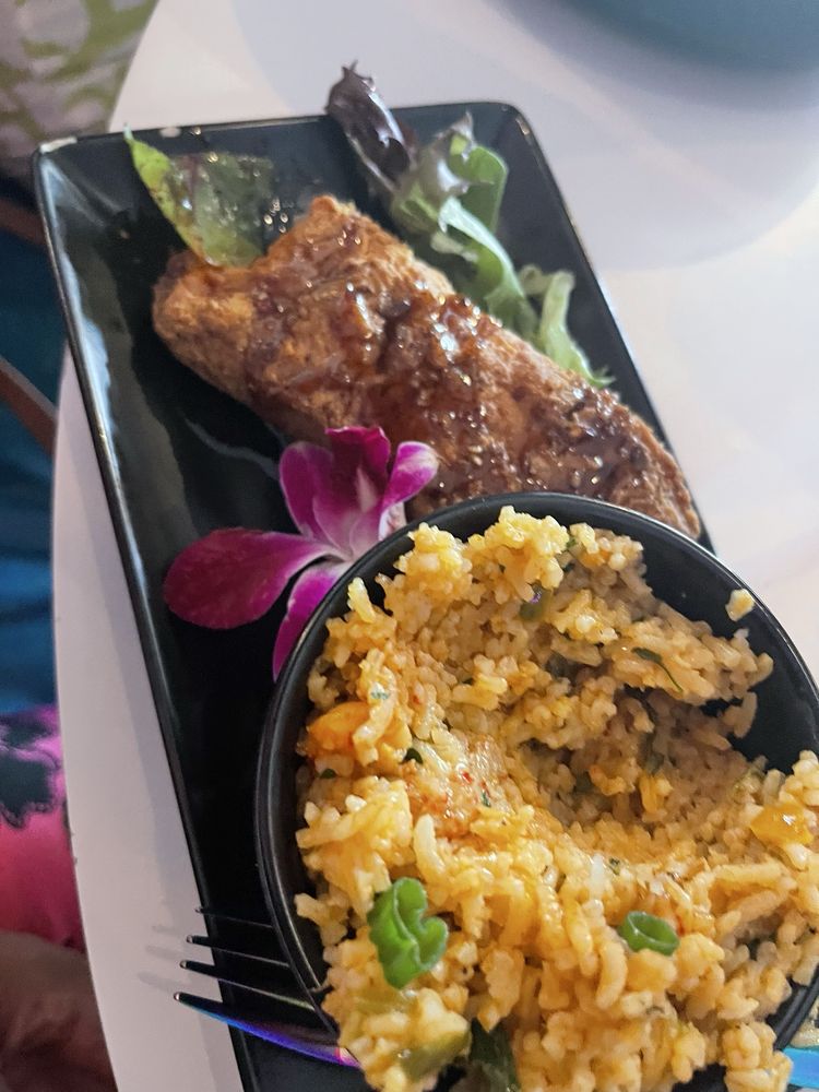 Food from Pink Lotus