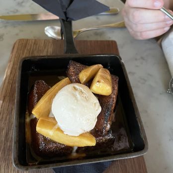 Duck & Waffle - Bread pudding - Modern European Near Me - London, XGL Duck & Waffle - Bread pudding - Modern European Near Me - London, XGL