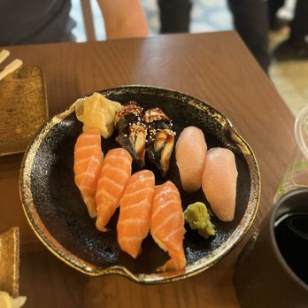 Nikko Sushi Izakaya - Izakaya Near Me - Chicago, Illinois