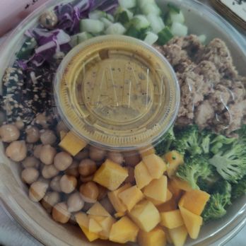 Mandy's - Aloha but they were out of  pomegranate and edamame so got mango and chickpeas - Salad Near Me - Toronto, Ontario