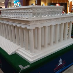 LEGO Americana Roadshow - Lincoln memorial