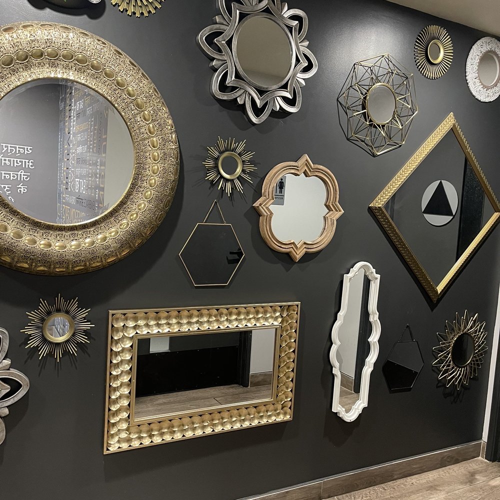 Yantra Kitchen - The beautiful, gorgeous, amazing mirrored restroom wall - Indian Near Me - Artesia, California Yantra Kitchen - The beautiful, gorgeous, amazing mirrored restroom wall - Indian Near Me - Artesia, California