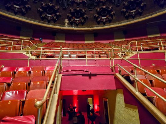 Million Dollar Theater by null