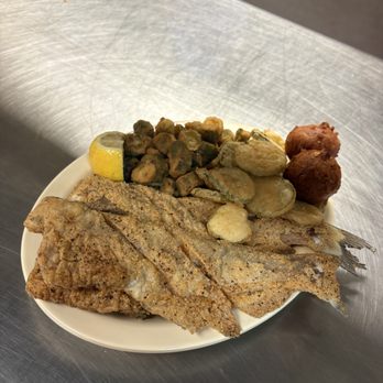 Oskar's Cafe - Seafood Near Me - Dadeville, Alabama Oskar's Cafe - Seafood Near Me - Dadeville, Alabama