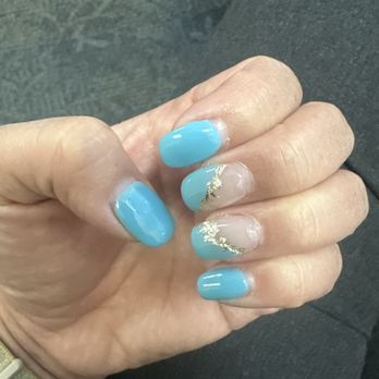 Grand Nails - Amy did an excellent dip for my mani! - Nail Salons Near Me - Oakland, California