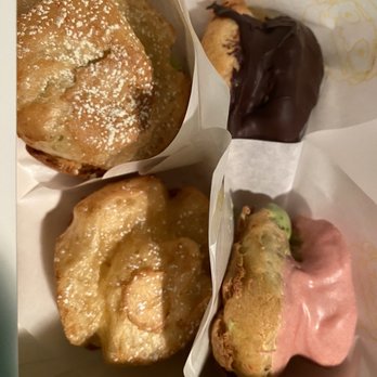 Beard Papa's - Puffs - Desserts Near Me - Denver, Colorado