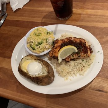 Cheddar's Scratch Kitchen - Bourbon salmon - American Near Me - Fort Wayne, Indiana