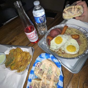 Los Tres Golpes - Tostones, Chimi, los tres Golpes, country club frambuesa soda - Dominican Near Me - Orlando, Florida Los Tres Golpes - Tostones, Chimi, los tres Golpes, country club frambuesa soda - Dominican Near Me - Orlando, Florida