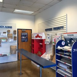 United States Postal Service - No lines
