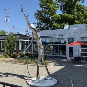 Good Truckin’ Diner - Outside diner - Diners Near Me - Grand Rapids, Michigan Good Truckin’ Diner - Outside diner - Diners Near Me - Grand Rapids, Michigan