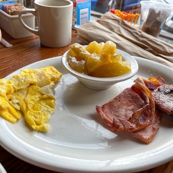 Cracker Barrel Old Country Store - Scrambled Eggs - American Near Me - Anderson, South Carolina Cracker Barrel Old Country Store - Scrambled Eggs - American Near Me - Anderson, South Carolina
