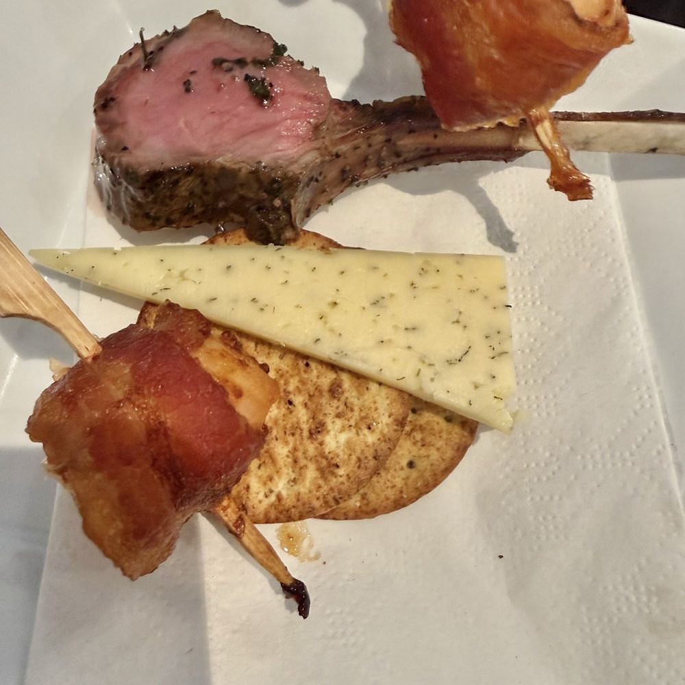 Saphire Estate - Hors d'oeuvres: bacon wrapped scallops, lamb, charcutere - Venues & Event Spaces Near Me - Sharon, Massachusetts Saphire Estate - Hors d'oeuvres: bacon wrapped scallops, lamb, charcutere - Venues & Event Spaces Near Me - Sharon, Massachusetts
