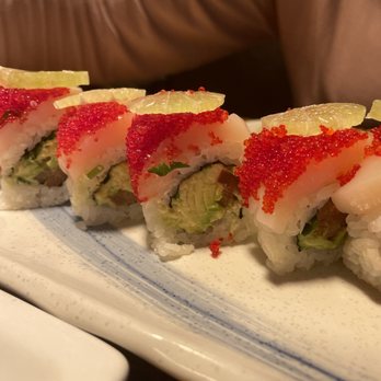Amakara - Lime scallop roll - Sushi Bars Near Me - Dublin, California