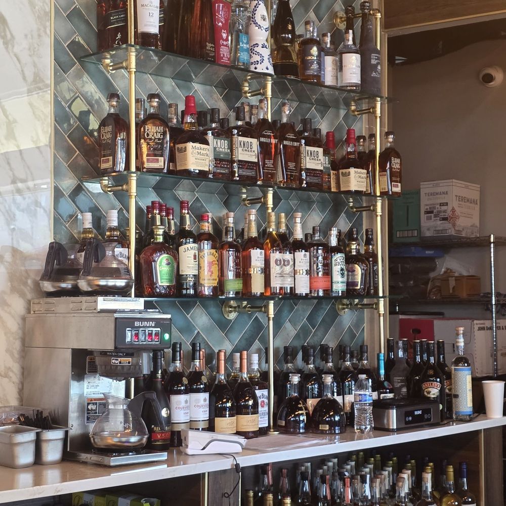 The Union Bar and Grill - All the liquors - Bars Near Me - Hyattsville, Maryland The Union Bar and Grill - All the liquors - Bars Near Me - Hyattsville, Maryland
