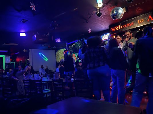 Akikos Karaoke Club by null