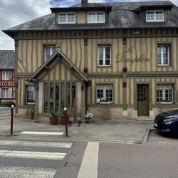 Le Dauphin