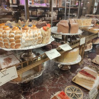 Demel - Cake paradise - Cafes Near Me - Vienna, 9