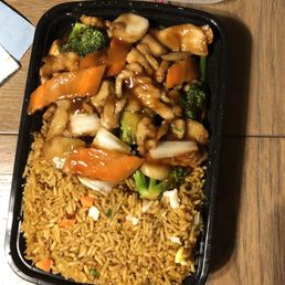 C.21 Chicken with Vegetables