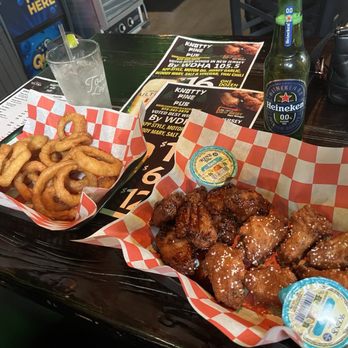Knotty Pine Pub - Pubs Near Me - Wharton, New Jersey