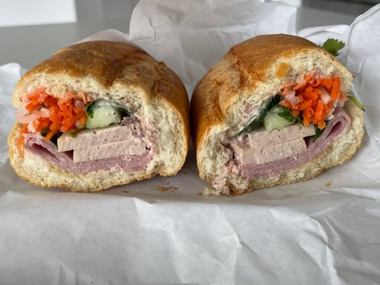 Banh Mi King by null