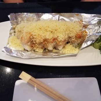 Sushi Sake Hammocks - Dolphin roll - Sushi Bars Near Me - Miami, Florida