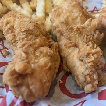Raising Cane's - The chicken was crisp tasty - Fast Food Near Me - Pascagoula, Mississippi Raising Cane's - The chicken was crisp tasty - Fast Food Near Me - Pascagoula, Mississippi