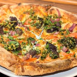 Flappers Comedy Club & Restaurant - Argentine Steak Pizza