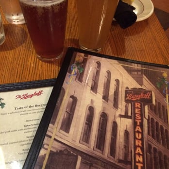 The Berghoff Restaurant - Nice dinner for our early 2nd anniversary.. - Bars Near Me - Chicago, Illinois