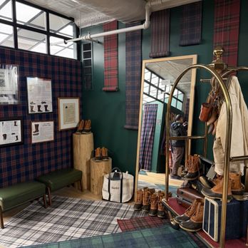 LL Bean - Men's Clothing Near Me - New York, New York