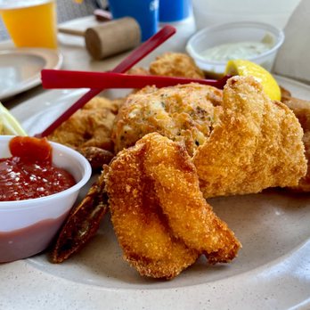 Fisherman's Crab Deck - Seafood Near Me - Grasonville, Maryland