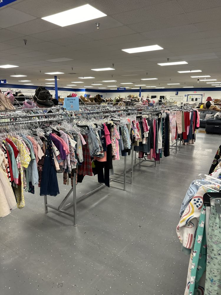 GOODWILL Updated July 2024 2021 S Reynolds Rd, Toledo, Ohio