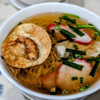 LHK Noodle Bar - Signature Wonton and Dumplings with Egg Noodles (3/5... used to be better, maybe it might be better next time?) - Chinese Near Me - San Diego, California LHK Noodle Bar - Signature Wonton and Dumplings with Egg Noodles (3/5... used to be better, maybe it might be better next time?) - Chinese Near Me - San Diego, California