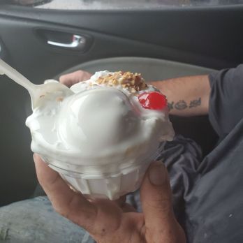 Twistee Treat - Ice Cream & Frozen Yogurt Near Me - Tavares, Florida